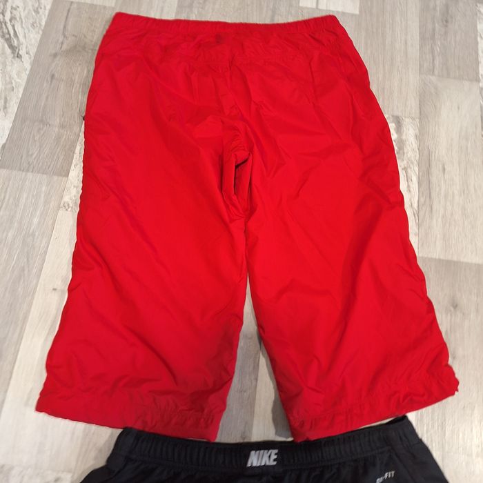Pantaloni scurți Nike Dri-Fit mărimea XL si Pantaloni treisfert Nike rosu mărimea XL