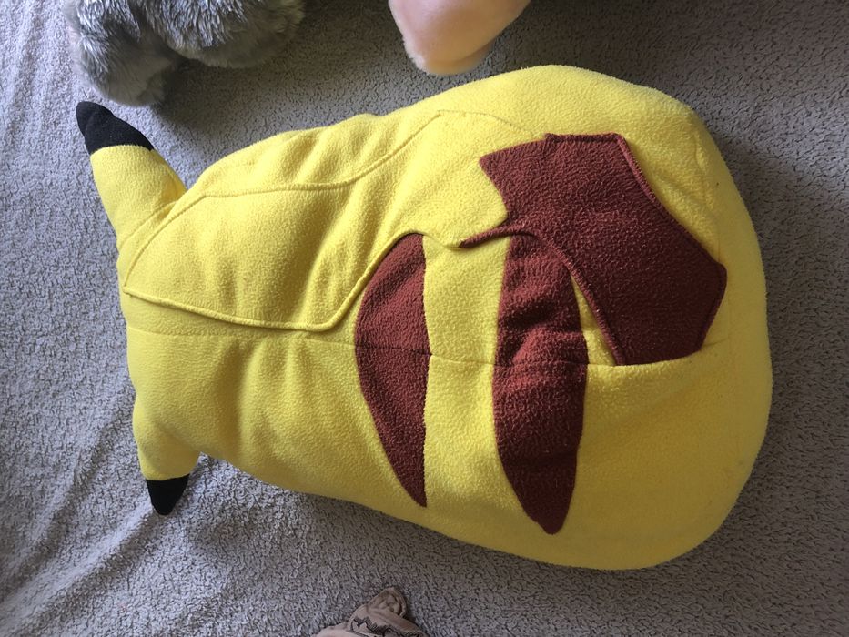 Кон - голяма плюшена играчка