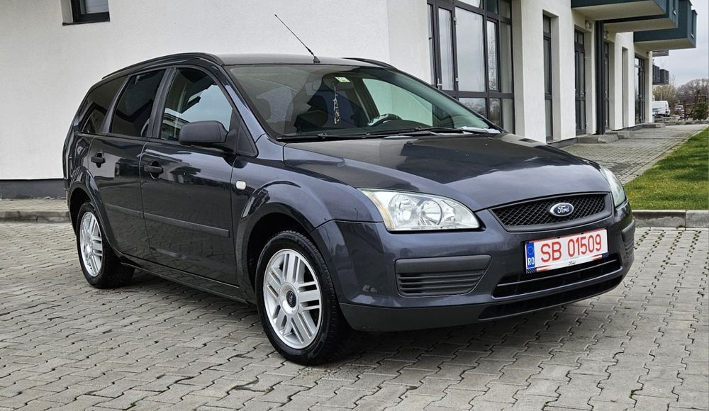 Vand sau schimb Ford Focus 1.6 benzina 2007