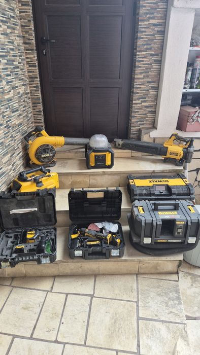 Инструменти Dewalt