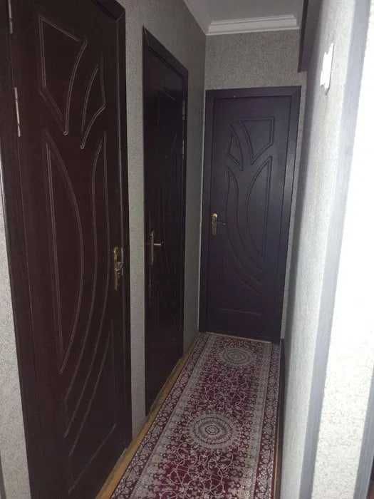 KaraKamish1\1 da 3 xona 4 xona qilingan Kvartira Sotiladi !!
