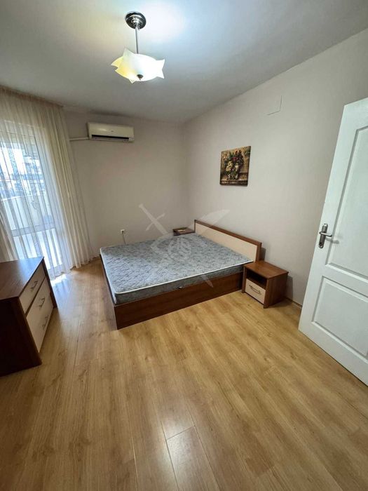 Дава се под наем Тристаен апартамент в Пловдив, Кършияка - 110 кв.м за 548.25 € - Снимка #1