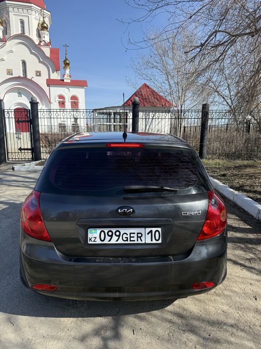 Kia Ceed ED хэтчбек