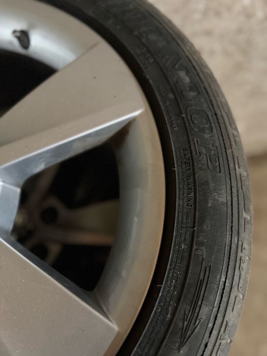 Vând jante cu anvelope Dunlop vară merg pe skoda , vw ,