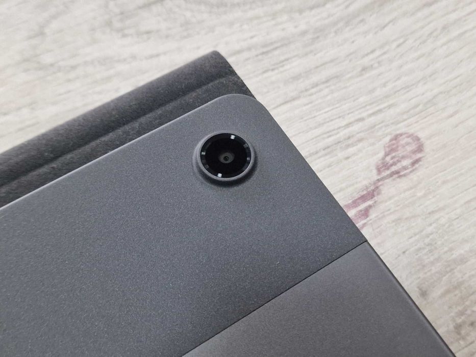 Таблет Lenovo Tab M10 Plus Gen 3 + стилус / писалка и калъф