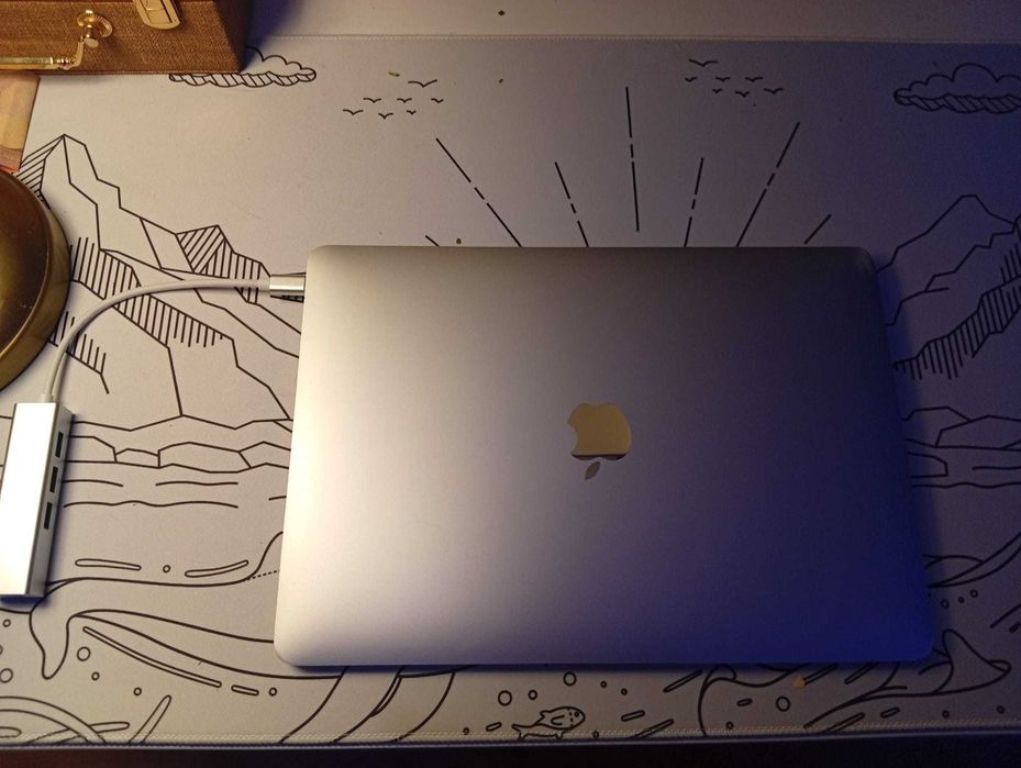MacBook Air M1, 8GB RAM,
