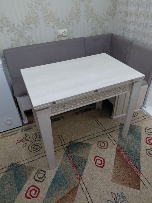 Продам Кухонный стол