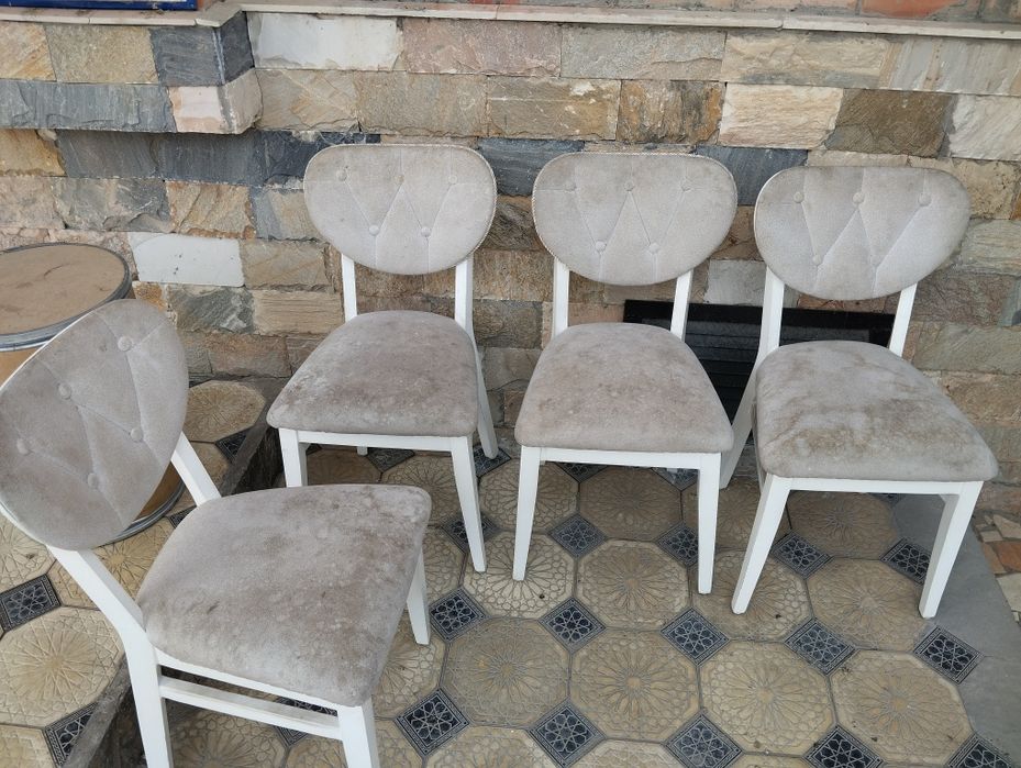 Стуллар сотилади