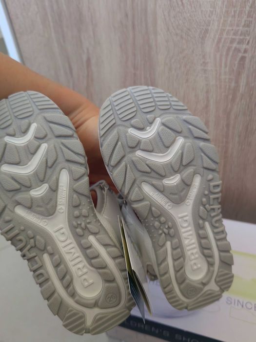 Сандали Primigi 26 НОВИ