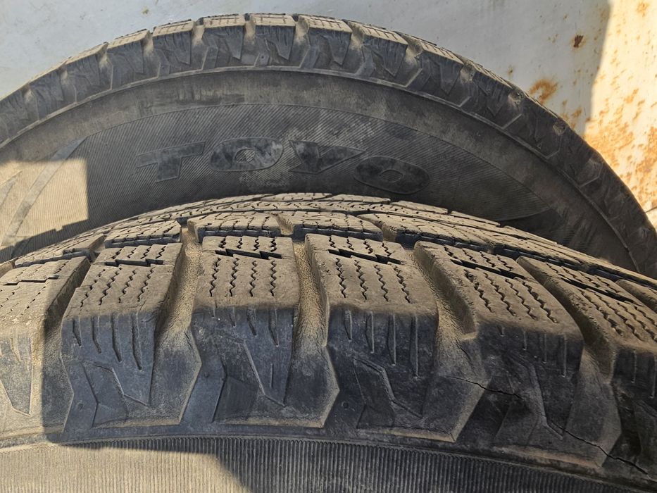 285/70/17 toyo зимняя