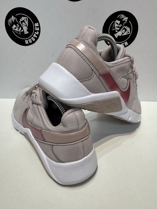 Маратонки NIKE LEGEND .Номер 39