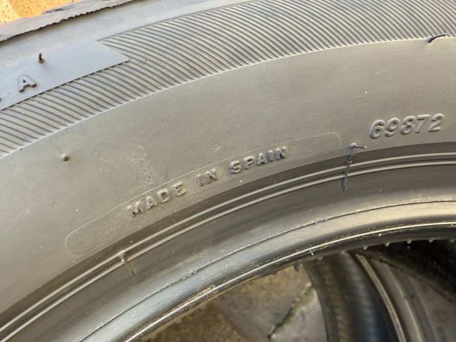 Anvelope vara 215/55r17-Bridgestone