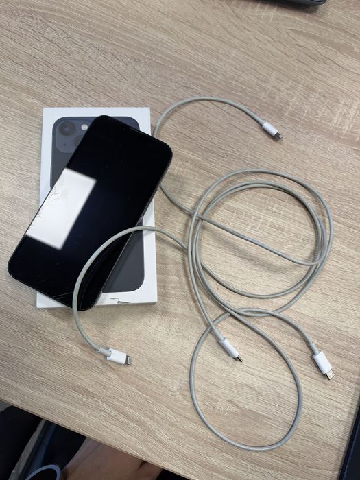 Продам iPhone 13 128 midnight