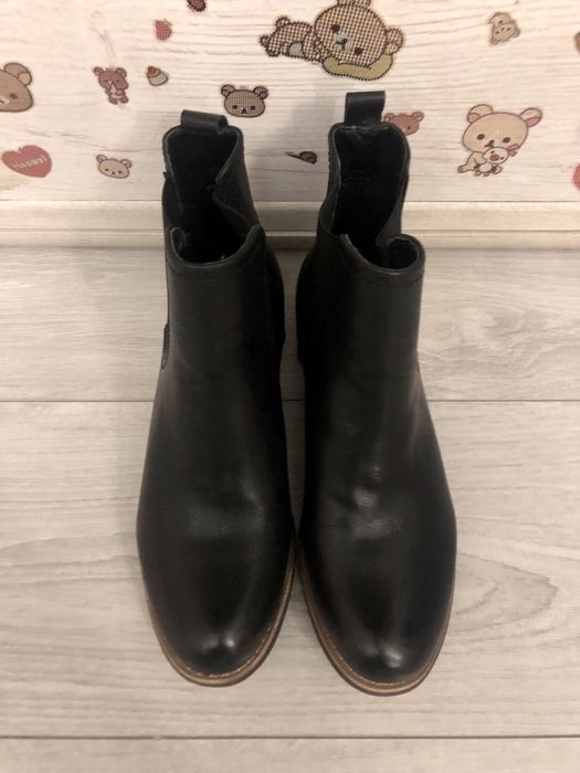 Новые. Весенние ботинки челси.