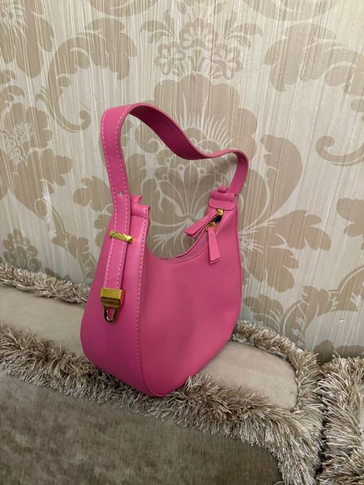 Отдам Сумочки женские