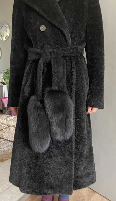 Max Mara -оригинално дълго топло палто от астраган и лисица