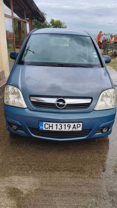 Продавам opel meriva