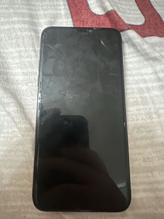 Продам айфон 10(X)