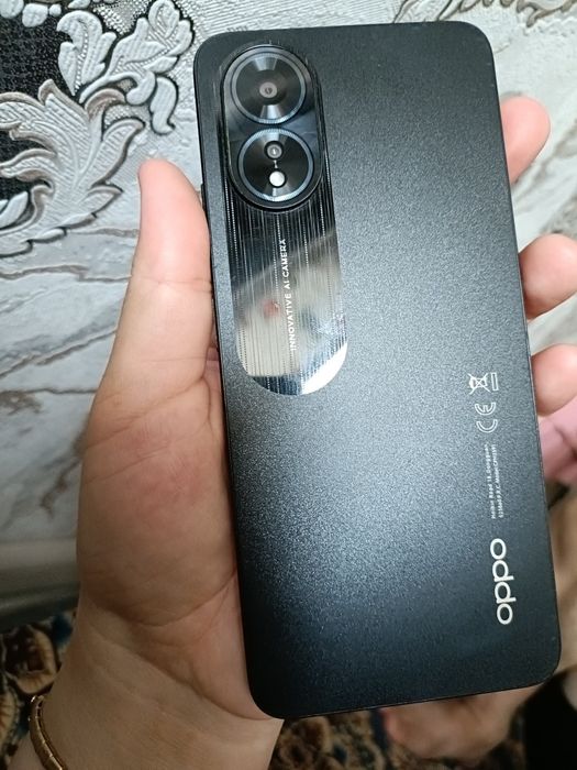 Продам телефон хороший