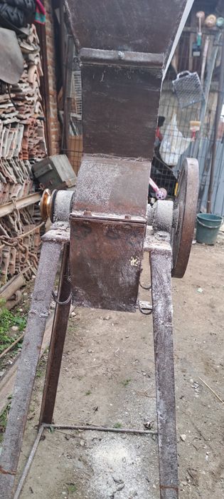 Vand moara de macinat