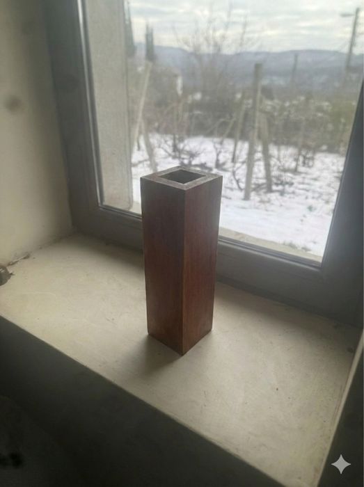 Дизайнерски дървен моливник / Ваза за сухи цветя – Ръчна изработка