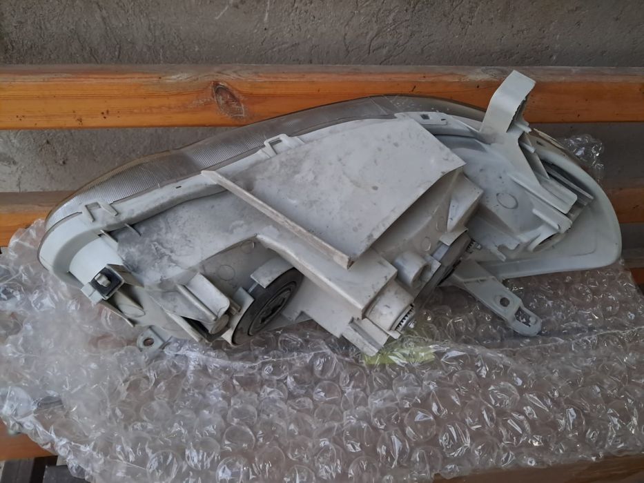 Фара от тойоты королла