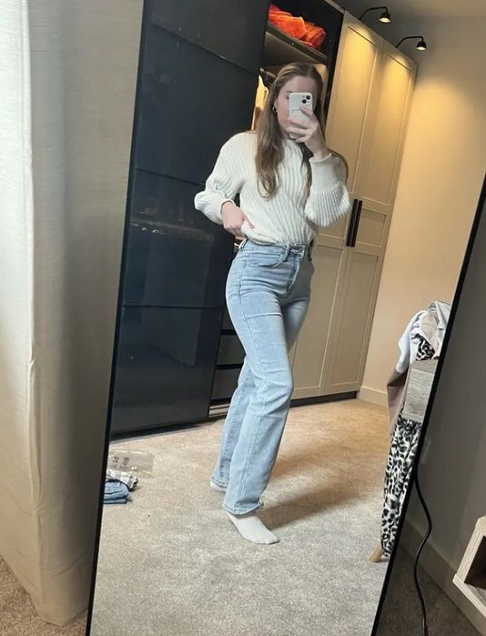 Джинсы с высокой талией