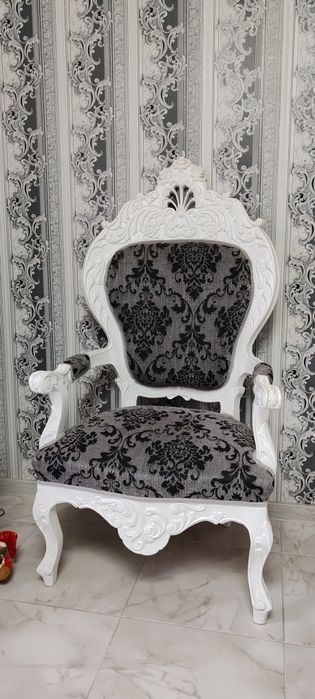 Set baroc din lemn masiv,sculptat manual