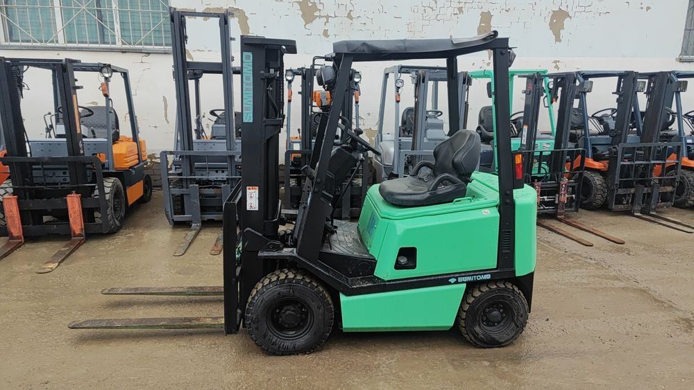 Продам вилочный погрузчик. Кара