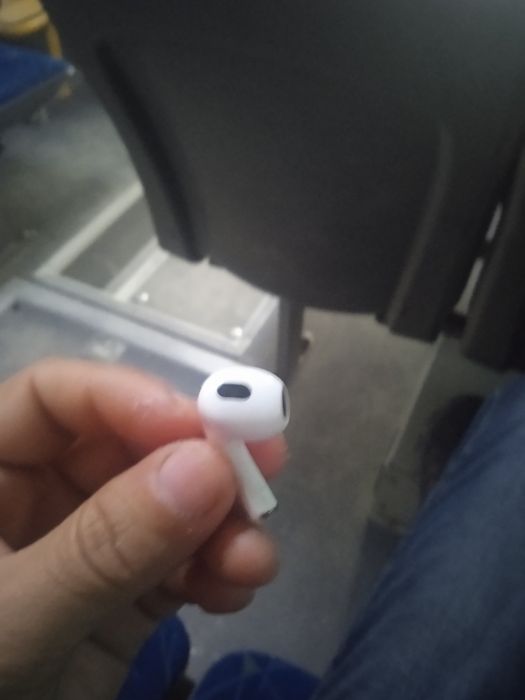 Наушник Airpods сатылады