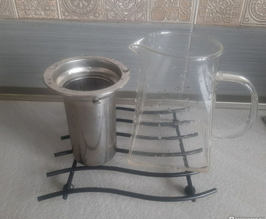 Чайник заварочный с ситичком.