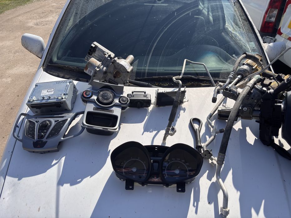 Ford fiesta 1.3 бензин на части