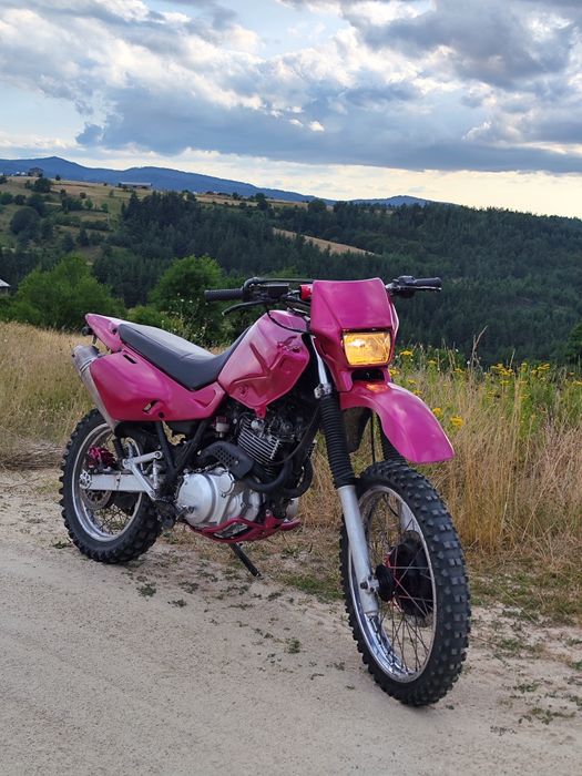 2 броя Yamaha XT600 на части