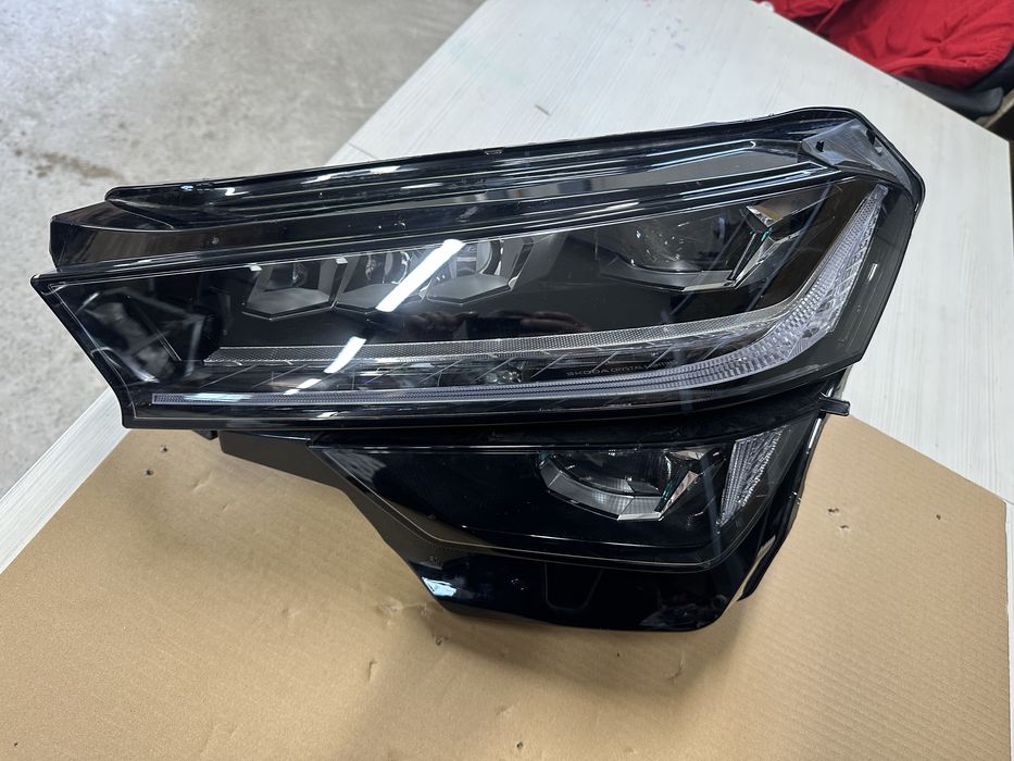 Far stânga full led skoda lodiaq.cod:57h941035.