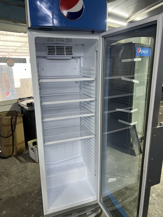 Vitrina frigorifica verticala simpla