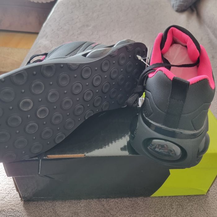 Спортни маратонки