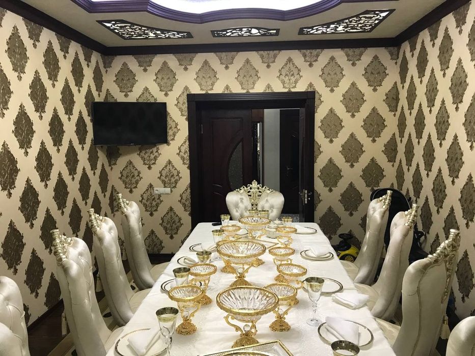 Уй сотилади,  зур