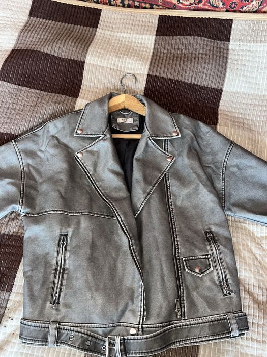 Коженка серая M