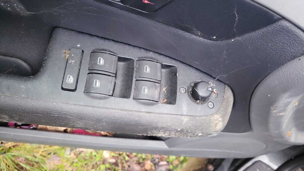 Oglinda stanga/dreapta electrica seat exeo 2011