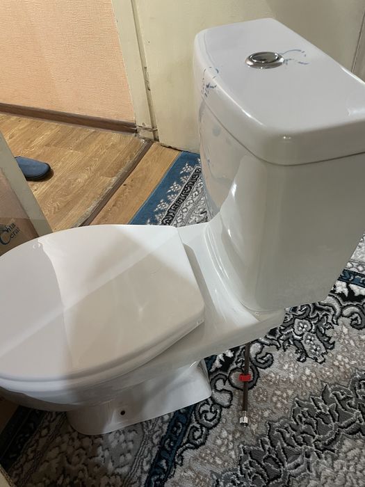 Unitaz yangi ishlatilmagan