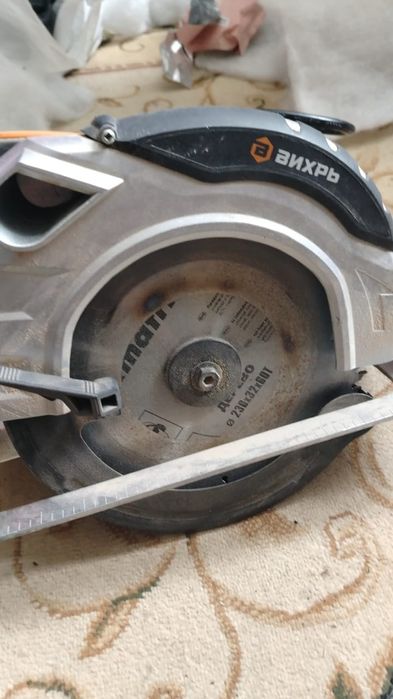 Пила циркулярная