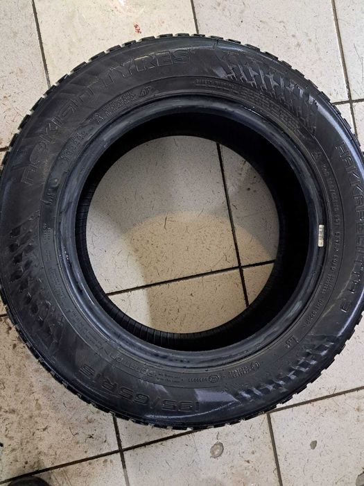 Продам Шины зимние