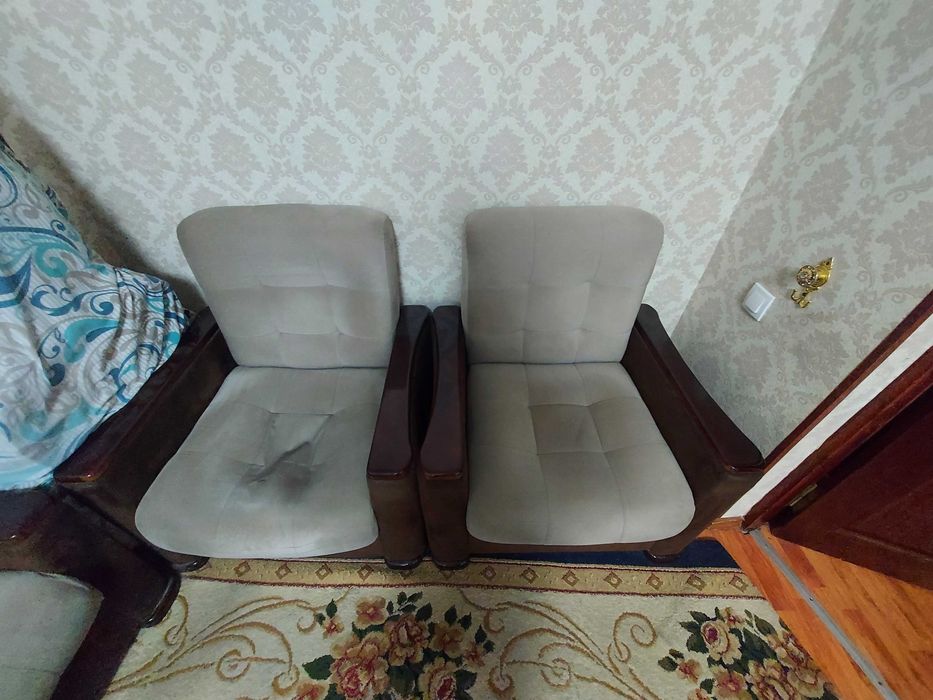 Диван и кресло б/у
