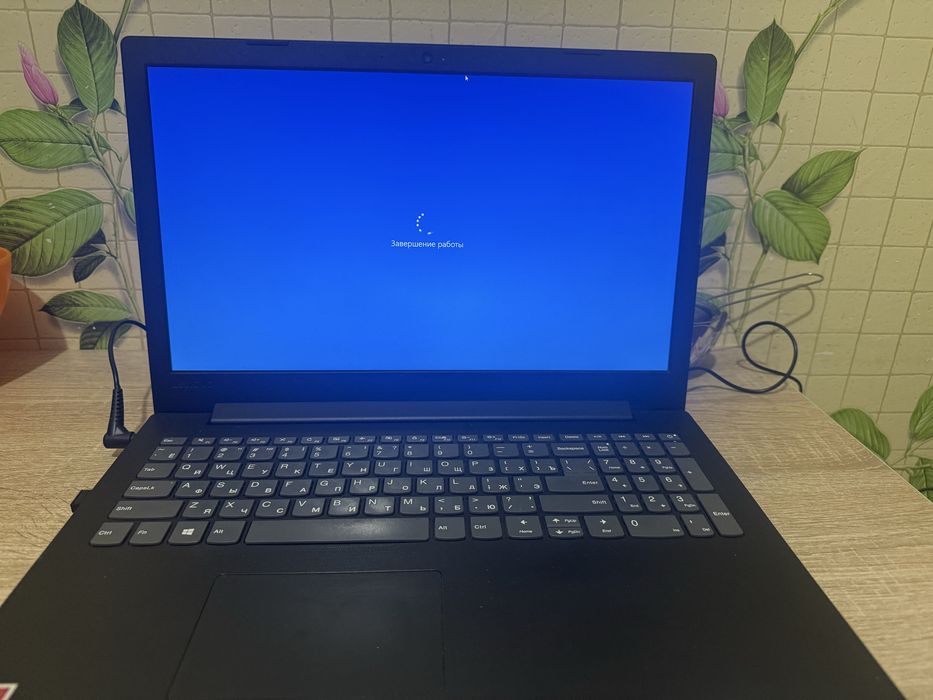 Ноутбук Lenovo+ мышка и коврик