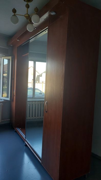 Продам спальный гарнитур