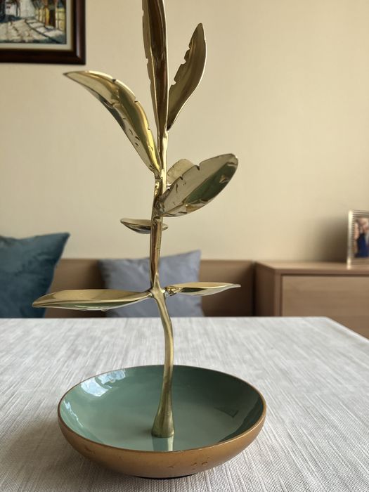 Продаваме аксесоар органайзер за бижута