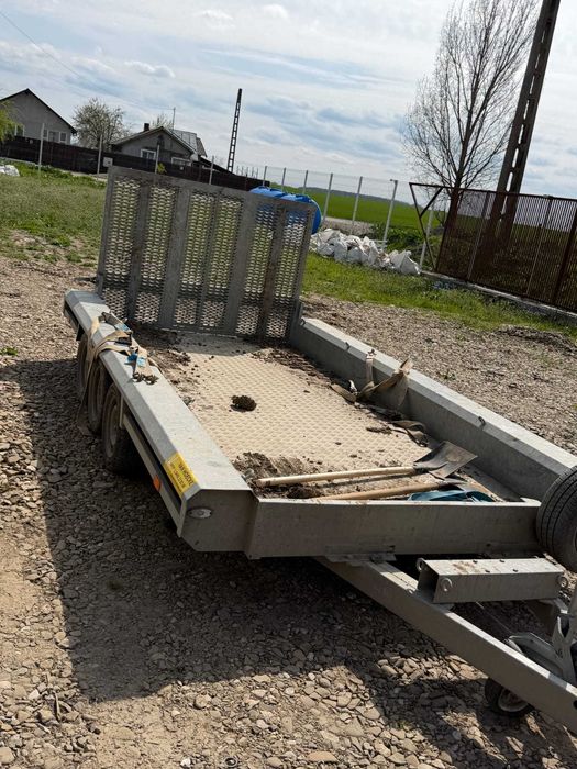 Vand miniexcavator VOLVO EXR252D cu accesorii si remorca transport