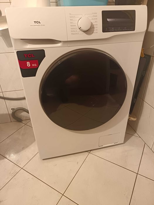 Mașina de spălat rufe TCL