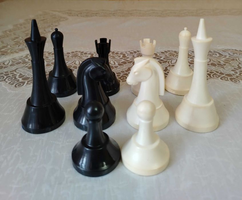 Продам шахматы СССР "Киевпластмасс" 70-х годов. 40 х 40 см.