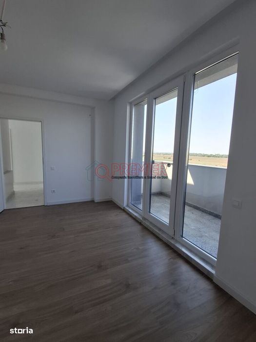Apartament cu 3 Camere - Terasa Proprie 97 MP - Sector 4